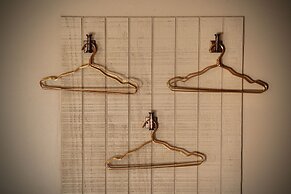 Peninsula Bed & Cocktails