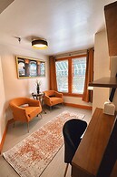 Peninsula Bed & Cocktails