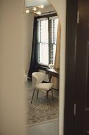 Peninsula Bed & Cocktails