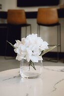 Peninsula Bed & Cocktails