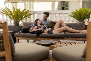 Puro Oasis Urban Hotel