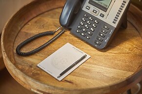 Puro Oasis Urban Hotel