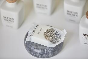 Puro Oasis Urban Hotel