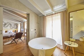 Puro Oasis Urban Hotel