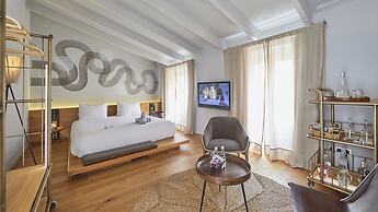 Puro Oasis Urban Hotel