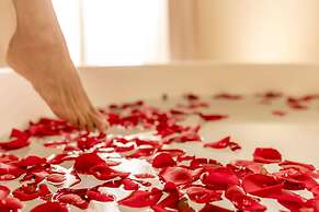 Puro Oasis Urban Hotel