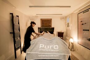 Puro Oasis Urban Hotel