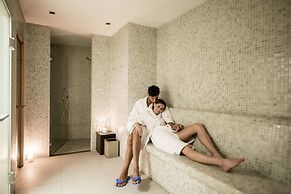 Puro Oasis Urban Hotel