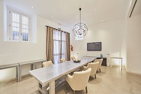 Puro Oasis Urban Hotel