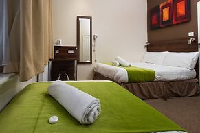 Marble Arch Inn Hotel