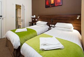 Marble Arch Inn Hotel