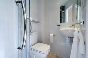 Marble Arch Inn Hotel