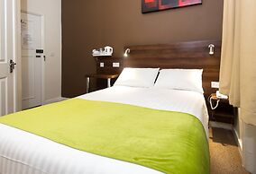 Marble Arch Inn Hotel