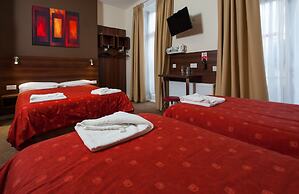 Marble Arch Inn Hotel