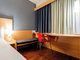 ibis Joinville
