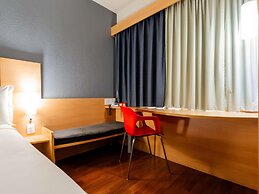 ibis Joinville