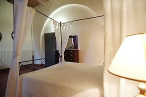 Antico Casale di Montegualandro & Spa