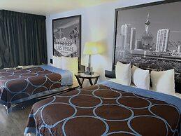 Super 8 by Wyndham Las Vegas North Strip/Fremont St. Area