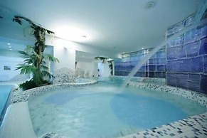 Luna Wellness Hotel