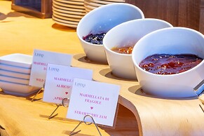 Luna Wellness Hotel