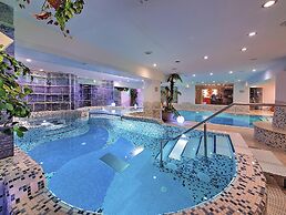 Luna Wellness Hotel