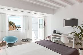 Ostraco Suites