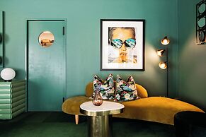 The Central Private Hotel by Naumi Hotels