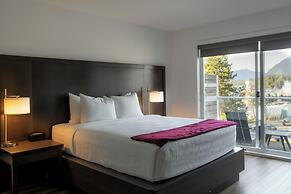 Tofino Resort & Marina