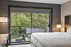 Tofino Resort & Marina