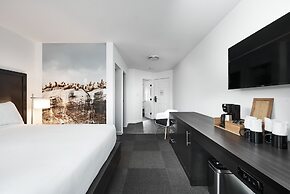 Tofino Resort & Marina