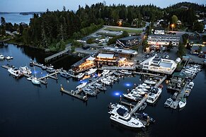 Tofino Resort & Marina