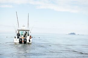 Tofino Resort & Marina