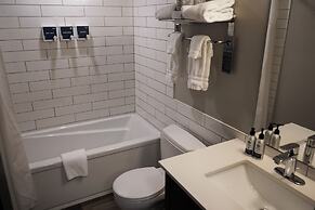 Tofino Resort & Marina