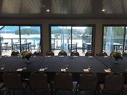 Tofino Resort & Marina