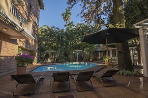 Hotel Villa Morra Suites