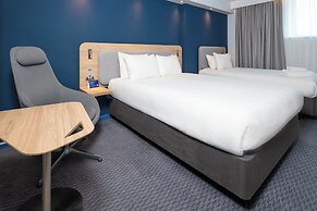 Holiday Inn Express Swindon City Centre by IHG