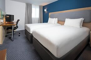Holiday Inn Express Swindon City Centre by IHG
