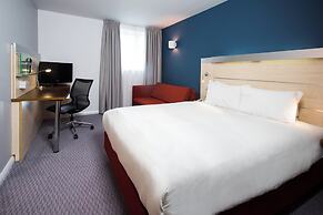 Holiday Inn Express Swindon City Centre by IHG