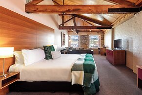 The Henry Jones Art Hotel