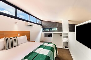 The Henry Jones Art Hotel