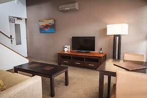 The Henry Jones Art Hotel