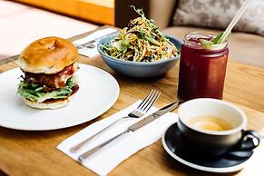 The Henry Jones Art Hotel