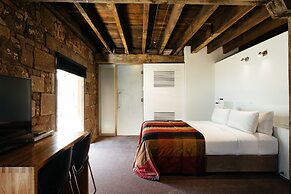 The Henry Jones Art Hotel