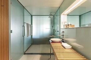 The Henry Jones Art Hotel