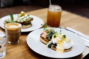 The Henry Jones Art Hotel