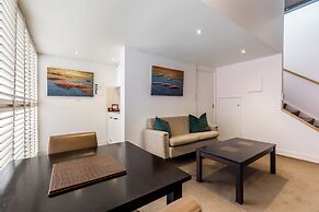 The Henry Jones Art Hotel