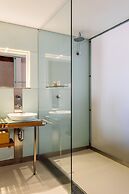 The Henry Jones Art Hotel