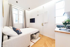 HotelHome Paris 16