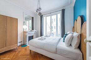 HotelHome Paris 16