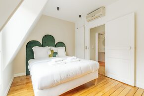 HotelHome Paris 16